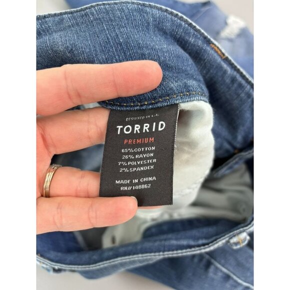 Torrid women's 22R medium wash distressed high rise jegging stretch skinny jeans - Picture 8 of 8